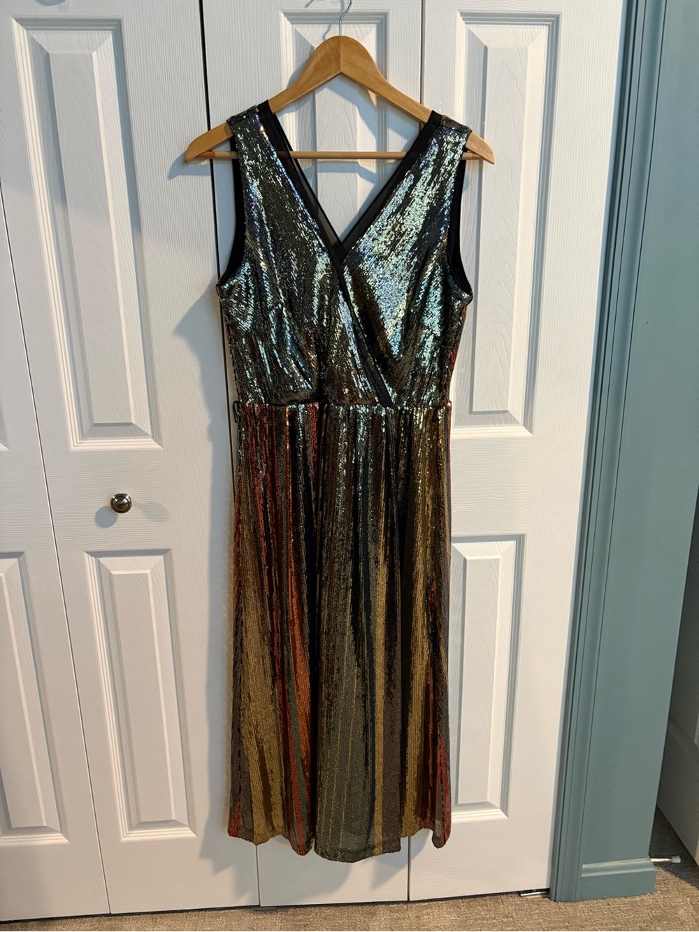 Julia Jordan sequined dress